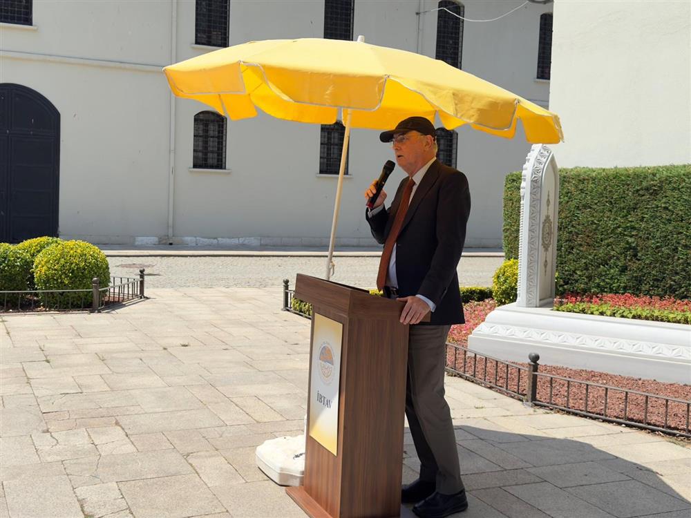fuat sezgin (2).jpg